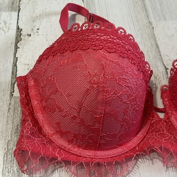 Victoria’s Secret Very Sexy Uplift Bra Size 36C - Picture 2 of 9